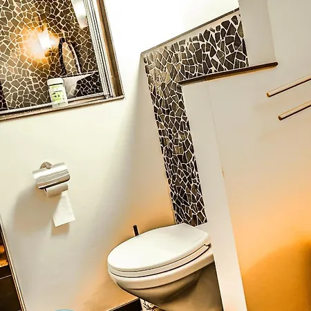 Les Papillons De L'eau D'heure - Pres Des Lacs 아파트 *